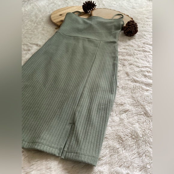 Forever 21 | Bodycon Seafoam Ribbed Dress - Picture 2 of 4